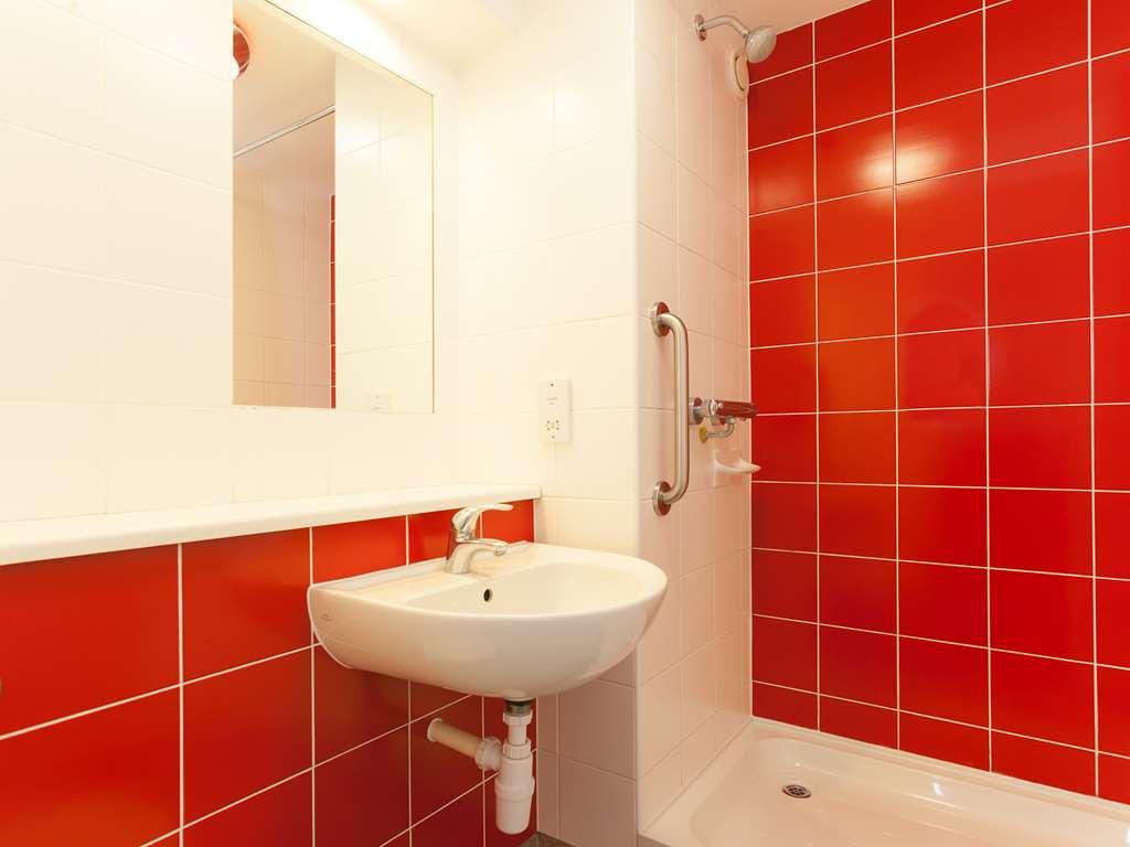 Premier Inn Worthing Seafront Room photo