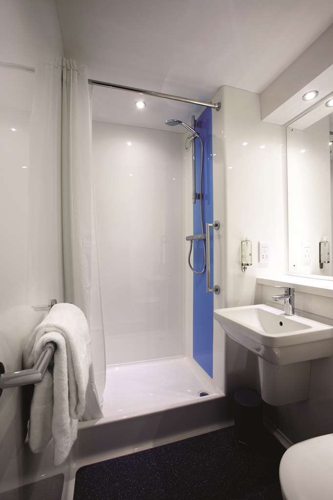 Premier Inn Worthing Seafront Room photo